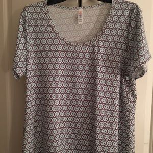 Large LulaRoe Classic T